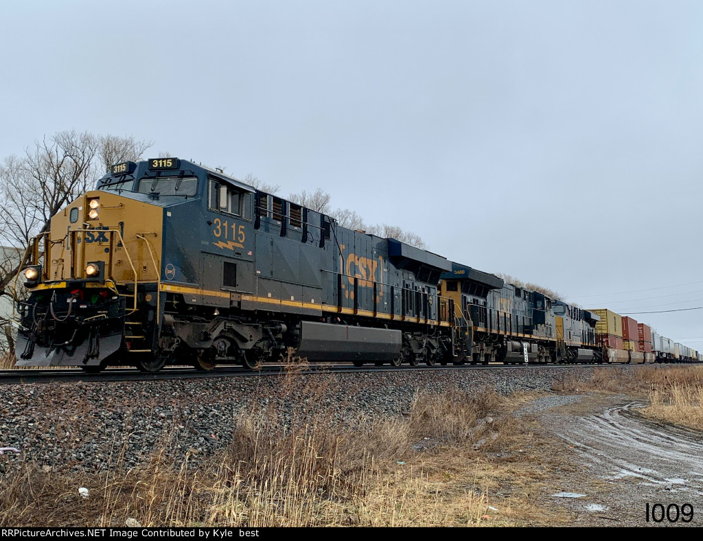 CSX 3115 on I009